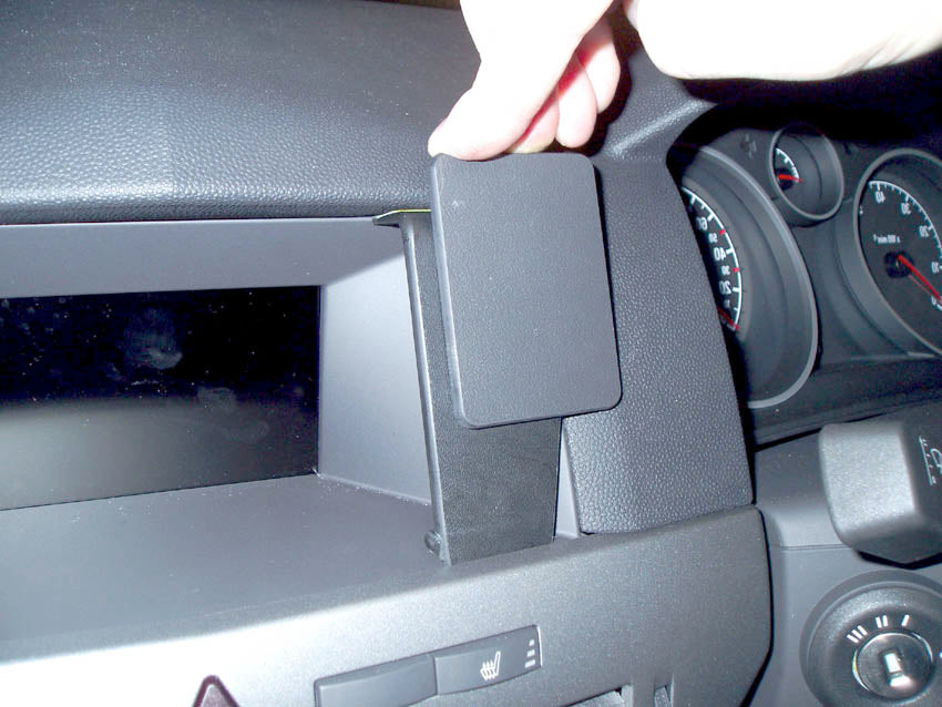 Brodit ProClip 653440 voor Opel Astra 2004-2009 en Vauxhall Astra 2004-2009 - detail van dashboardmontage