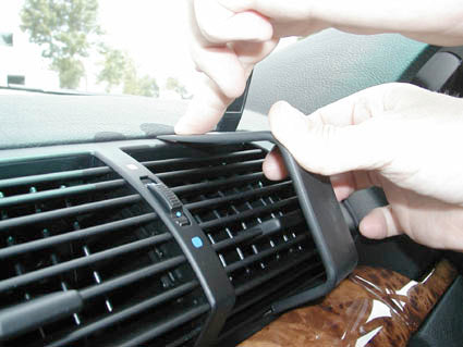 Brodit ProClip 653463 voor BMW X5 2000-2006 - detail van dashboardmontage
