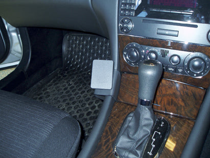 Brodit ProClip 653481 voor Mercedes Benz CLC-Class 2009-2011 en Mercedes Benz C-Class (180-320) 2004-2010 - installatiepositie