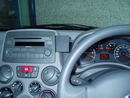 Brodit ProClip 653493 voor Fiat Panda 2004-2007 - installatiepositie