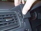 Brodit ProClip 653500 voor Volvo V50 2004-2012, Volvo S40 2004-2012 e.a. - detail van dashboardmontage