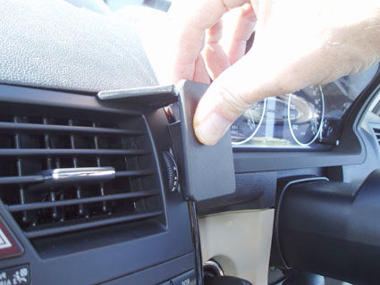 Brodit ProClip 653505 voor Mercedes Benz A-Class 2005-2012 - detail van dashboardmontage