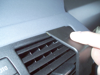 Brodit ProClip 653523 voor BMW 1-series E81, E82, E87, E88 2005-2011 - detail van dashboardmontage