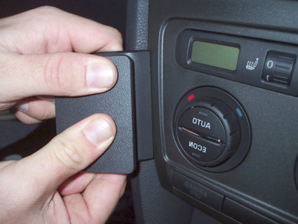 Brodit ProClip 653526 voor Skoda Octavia II 2005-2013 - detail van dashboardmontage