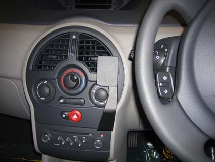Brodit ProClip 653574 voor Renault Modus 2005-2013 en Renault Grand Modus 2005-2012 - installatiepositie