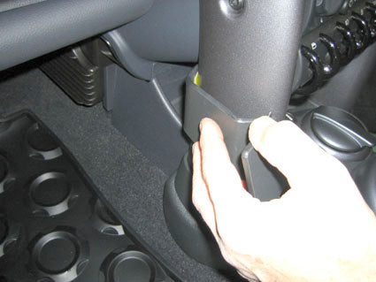 Brodit ProClip 653580 voor Mini Cooper Convertible 2001-2007 en Mini Cooper 2001-2006 - detail van dashboardmontage