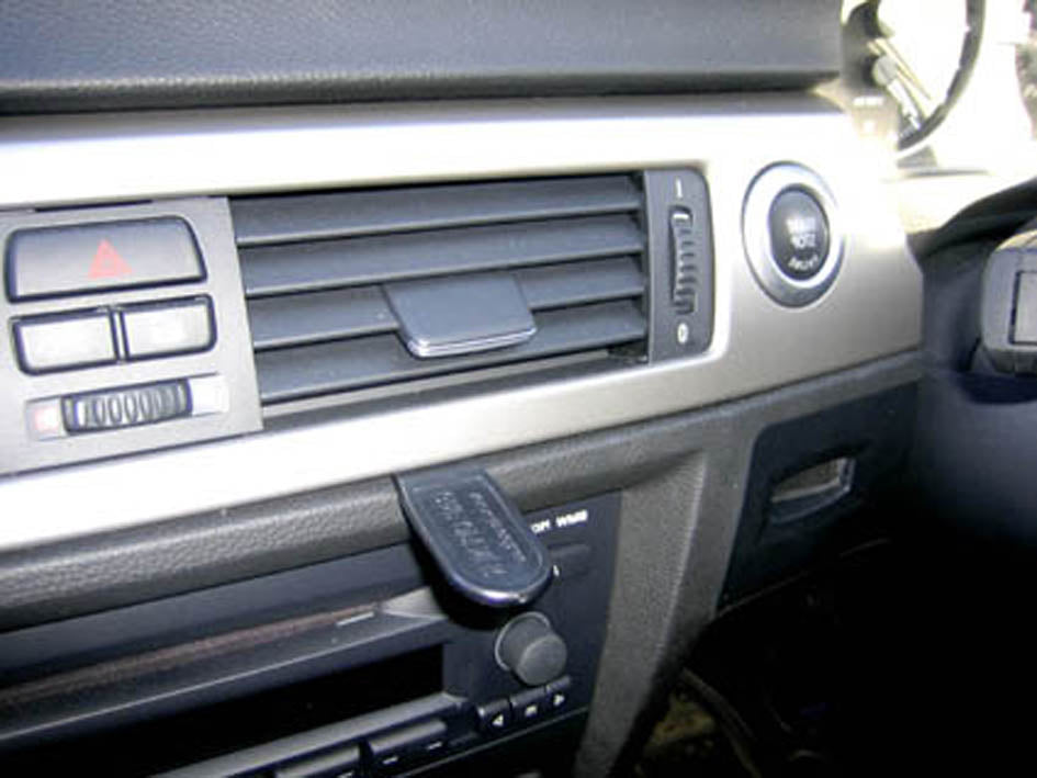 Brodit ProClip 653598 voor BMW 3-series E90, E91, E92, E93 2005-2012 - montagepositie op dashboard