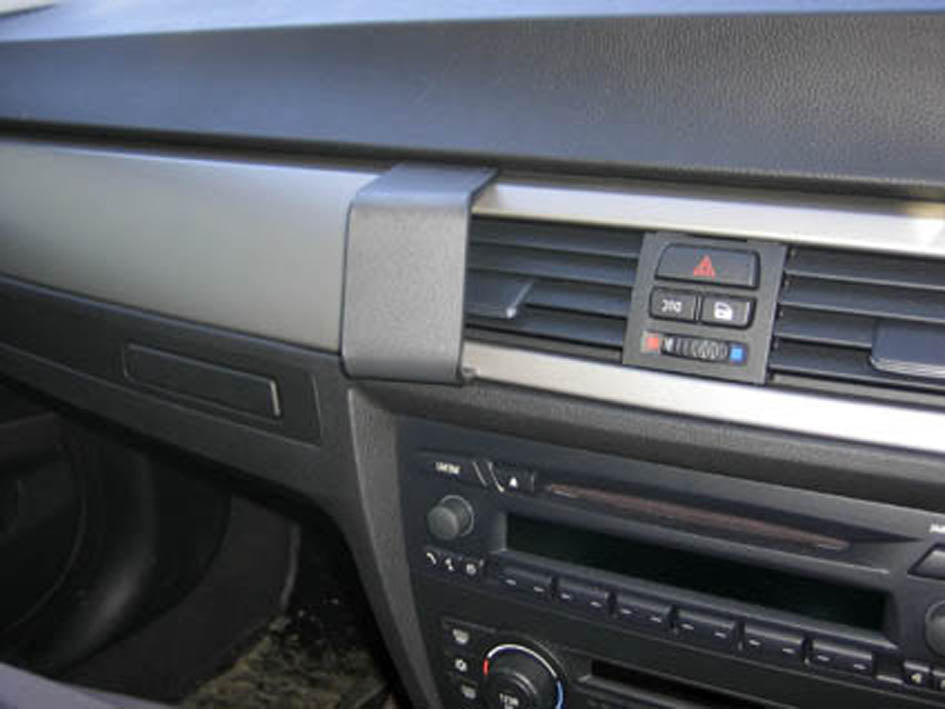 Brodit ProClip 653599 voor BMW 3-series E90, E91, E92, E93 2005-2012 - installatiepositie