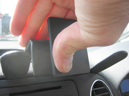Brodit ProClip 653609 voor Volkswagen Golf Plus 2005-2014 - detail van dashboardmontage