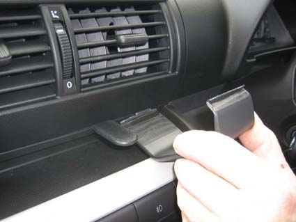 Brodit ProClip 653620 voor Volkswagen Fox 2005-2011 - montagepositie op dashboard
