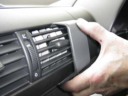 Brodit ProClip 653620 voor Volkswagen Fox 2005-2011 - detail van dashboardmontage