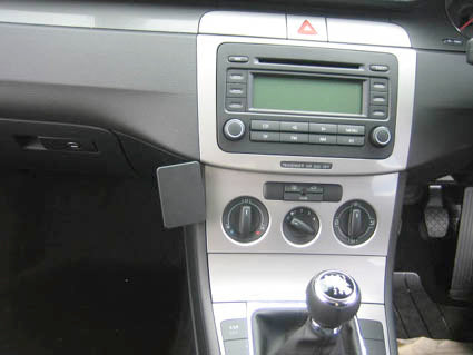 Brodit ProClip 653652 voor Volkswagen Passat CC 2009-2017, Volkswagen Passat Alltrack 2012-2015 en Volkswagen Passat 2005-2014 - installatiepositie