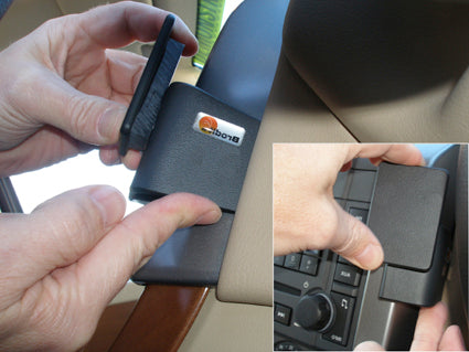Brodit ProClip 653665 voor Land Rover Range Rover Sport 2005-2009 - ProClip geplaatst in het voertuig