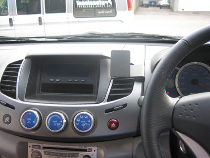 Brodit ProClip 653712 voor Mitsubishi Triton 2007-2015 en Mitsubishi L200 2006-2015 - installatiepositie