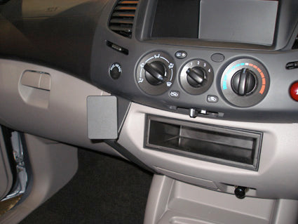 Brodit ProClip 653713 voor Mitsubishi Triton 2007-2009 en Mitsubishi L200 2006-2009 - installatiepositie