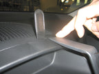 Brodit ProClip 653716 voor Citroen C1 2006-2014, Peugeot 107 2006-2014 en Toyota AYGO 2006-2014 - detail van dashboardmontage