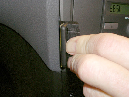 Brodit ProClip 653724 voor Ford Fiesta 2006-2008 - montagepositie op dashboard