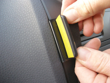 Brodit ProClip 653730 voor Ford Fiesta 2006-2008 - montagepositie op dashboard