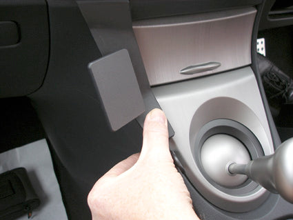 Brodit ProClip 653733 voor Honda Civic 2006-2011 - detail van dashboardmontage
