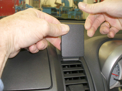 Brodit ProClip 653735 voor Nissan Note 2006-2012 - ProClip geplaatst in het voertuig