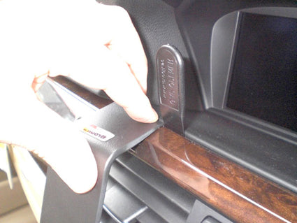 Brodit ProClip 653738 voor BMW 3-series E90, E91, E92, E93 2005-2012 - ProClip geplaatst in het voertuig