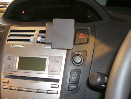 Brodit ProClip 653741 voor Toyota Yaris 2006-2011 - detail van dashboardmontage