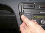 Brodit ProClip 653798 voor Ford Fusion 2006-2012 - montagepositie op dashboard