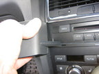 Brodit ProClip 653813 voor Audi Q7 2006-2015 - montagepositie op dashboard
