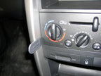 Brodit ProClip 653816 voor Peugeot 207 2006-2014 - montagepositie op dashboard