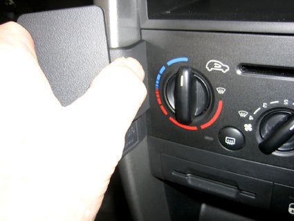 Brodit ProClip 653816 voor Peugeot 207 2006-2014 - ProClip geplaatst in het voertuig