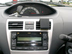 Brodit ProClip 653835 voor Toyota Yaris 4-doors 2007-2011 - installatiepositie