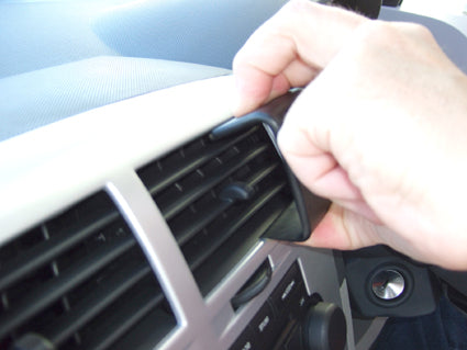 Brodit ProClip 653843 voor Dodge Caliber 2007-2009, Jeep Patriot 2007-2008 en Jeep Compass 2007-2008 - ProClip geplaatst in het voertuig