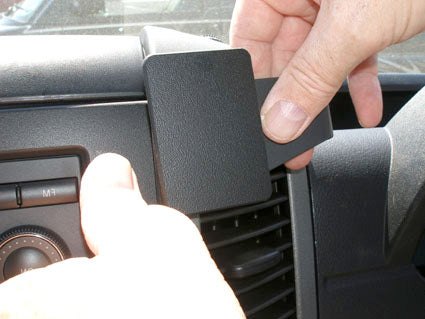 Brodit ProClip 653873 voor Mercedes Benz Sprinter 2007-2018 en Volkswagen Crafter 2007-2016 - ProClip geplaatst in het voertuig