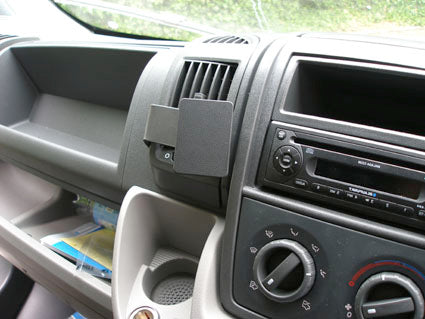 Brodit ProClip 653877 voor Citroen Relay 2007-2024, Citroen Jumper 2007-2014 e.a. - installatiepositie
