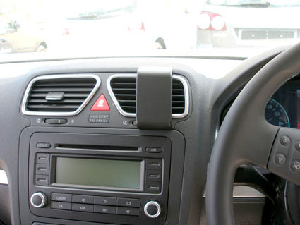 Brodit ProClip 653882 voor Volkswagen Scirocco 2009-2014 en Volkswagen Eos 2007-2015 - installatiepositie