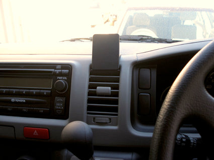 Brodit ProClip 653885 voor Toyota HiAce SLWB Van 2007-2019 en Toyota HiAce Commuter Bus 2007-2019 - installatiepositie
