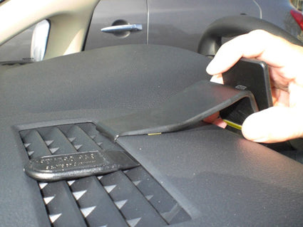 Brodit ProClip 653919 voor Nissan Tiida Latio 2005-2011 en Nissan Tiida 2005-2011 - ProClip geplaatst in het voertuig