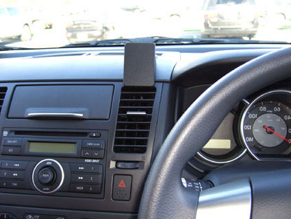Brodit ProClip 653919 voor Nissan Tiida Latio 2005-2011 en Nissan Tiida 2005-2011 - installatiepositie
