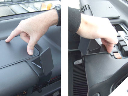 Brodit ProClip 653933 voor Chevrolet W-series 1999-2007 en Isuzu N-series 1999-2007 - detail van dashboardmontage