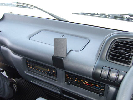 Brodit ProClip 653933 voor Chevrolet W-series 1999-2007 en Isuzu N-series 1999-2007 - installatiepositie