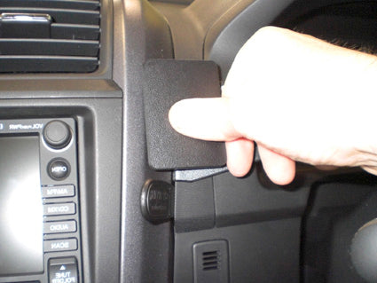 Brodit ProClip 653940 voor Honda CR-V 2007-2011 - detail van dashboardmontage