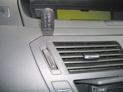 Brodit ProClip 653951 voor Citroen C4 Picasso 2007-2013 en Citroen C4 Grand Picasso 2007-2013 - montagepositie op dashboard