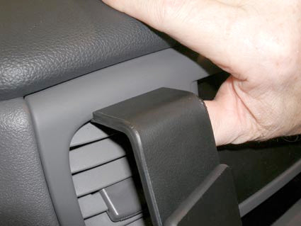 Brodit ProClip 653964 voor Kia Rio 2006-2011 - montagepositie op dashboard