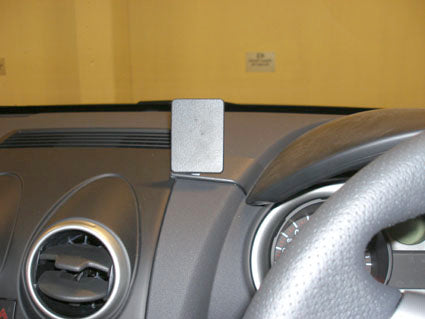 Brodit ProClip 653965 voor Nissan Qashqai +2 2009-2013, Nissan Qashqai 2007-2013 en Nissan Dualis 2007-2015 - installatiepositie