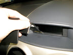 Brodit ProClip 653967 voor Holden Corsa 2007-2011, Opel Corsa 2007-2014 en Vauxhall Corsa 2007-2014 - montagepositie op dashboard