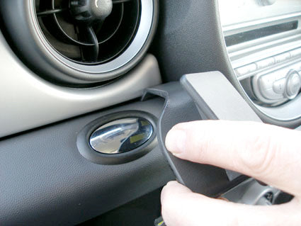 Brodit ProClip 653979 voor Mini Roadster 2011-2016, Mini One 2007-2015 e.a. - montagepositie op dashboard