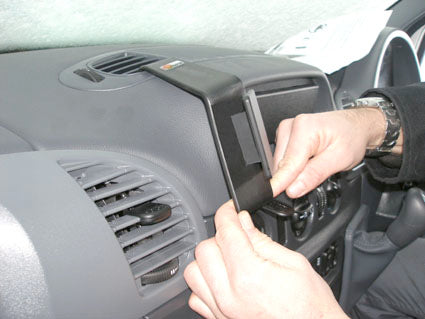 Brodit ProClip 653980 voor Mercedes Benz Sprinter 2000-2006 - ProClip geplaatst in het voertuig