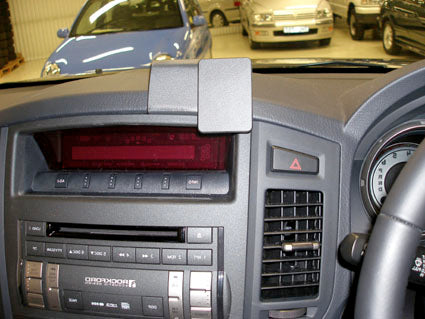 Brodit ProClip 653981 voor Mitsubishi Shogun 2007-2019 en Mitsubishi Pajero 2007-2019 - installatiepositie