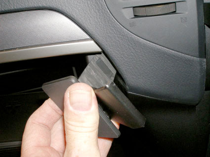 Brodit ProClip 653982 voor Mitsubishi Shogun 2007-2019 en Mitsubishi Pajero 2007-2019 - montagepositie op dashboard