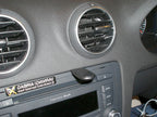 Brodit ProClip 653989 voor Audi S3 2007-2013 en Audi A3 2007-2012 - montagepositie op dashboard